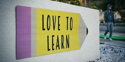 Intensive plus English language — EMA seminars with English Path morning classes