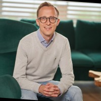 Strategy, Revenue Growth, Pricing, Allegro.pl, PWC, Deloitte, Simon-Kucher, Universidade Nova de Lisboa